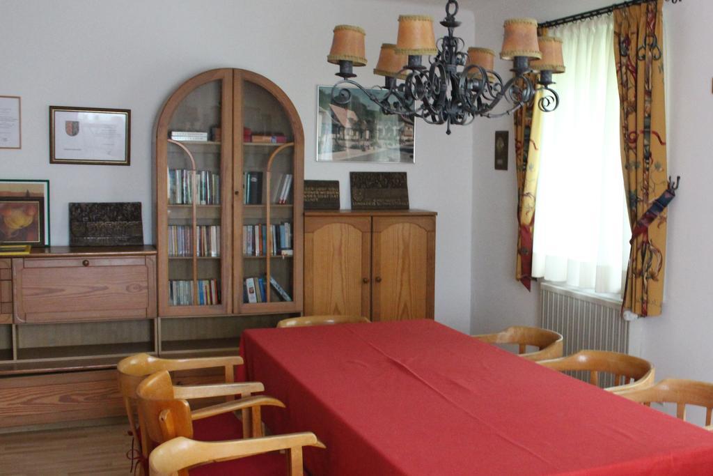 Отель Altes Schulhaus Niederschlettenbach Экстерьер фото